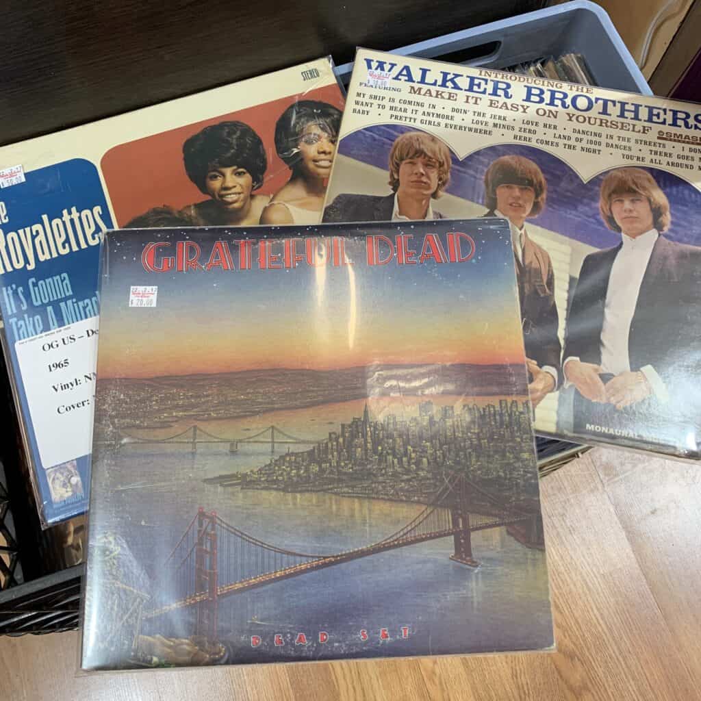 #vinyl #usedrecords #whobuysrecordsnearme #njrecordstore